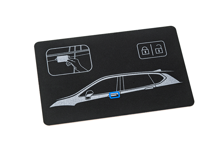 Las tarjetas llave permiten acceder al vehículo desde su cartera